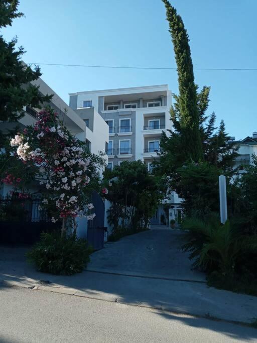 Royal Hill Apartments 2 By Ps Durrës Extérieur photo